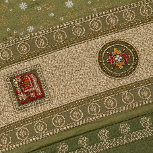 Bandhani Print, Antique Gold Zari Pallu, Elephant Motifs, Floral Medallions